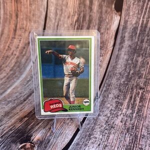 Vintage 1981 Topps Junior Kennedy #447 Reds Baseball Card Item #ME6216